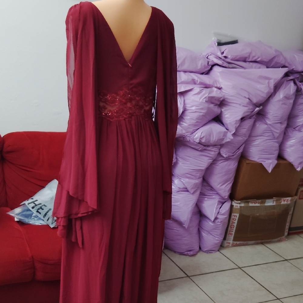 Elegant Burgundy Evening Gown